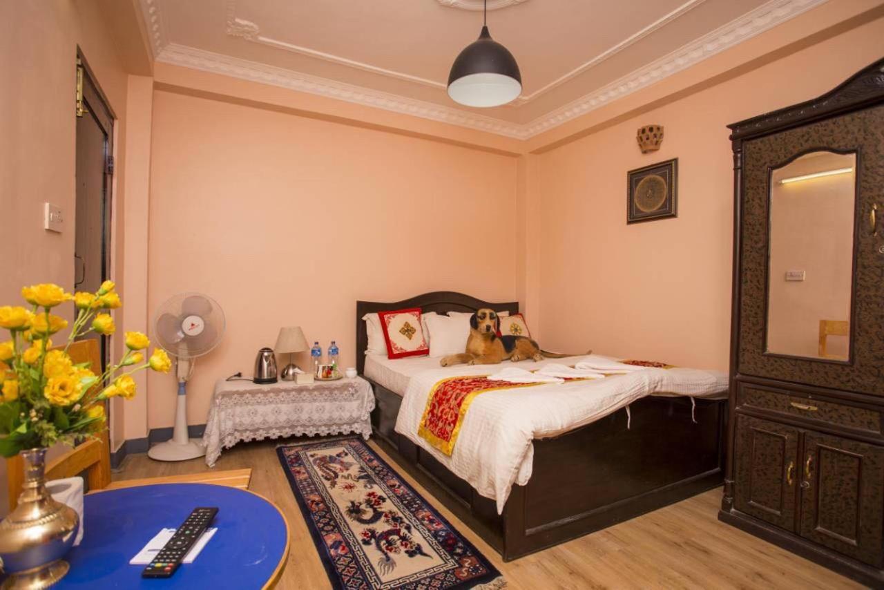 Blue Mountain Home Stay Kathmandu Exterior foto